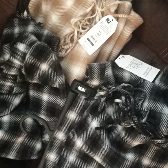 Time and Tru Faux Wrap Flannel Skirt Pull-up Plaid Warm Fringe Office 16-18 XL - Picture 4 of 15